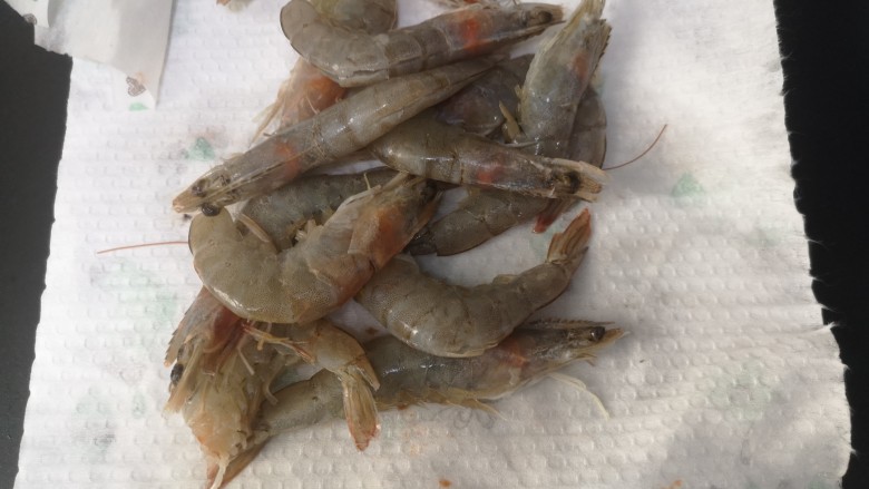 红烧虾,虾全处理好