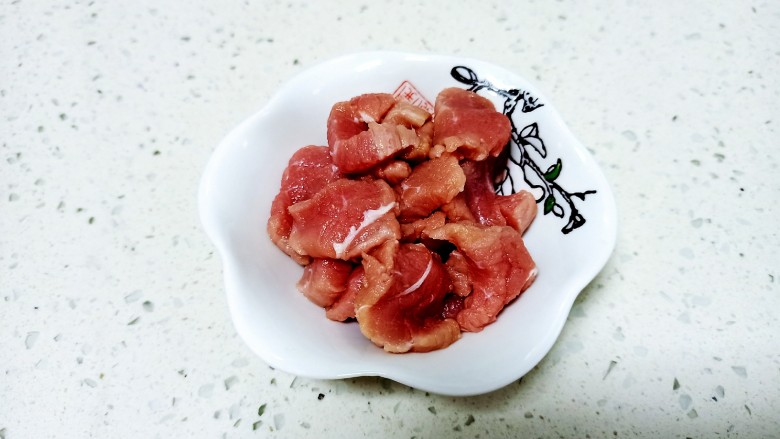干锅西兰花,<a style='color:red;display:inline-block;' href='/shicai/ 414'>猪肉</a>切片