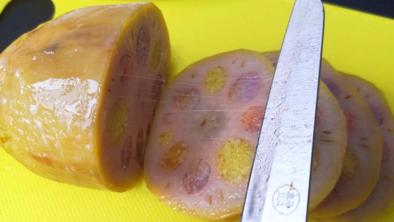 彩色糯米糖藕,粉藕品种好藕断丝连效果,切开每一片拉的丝老长老长