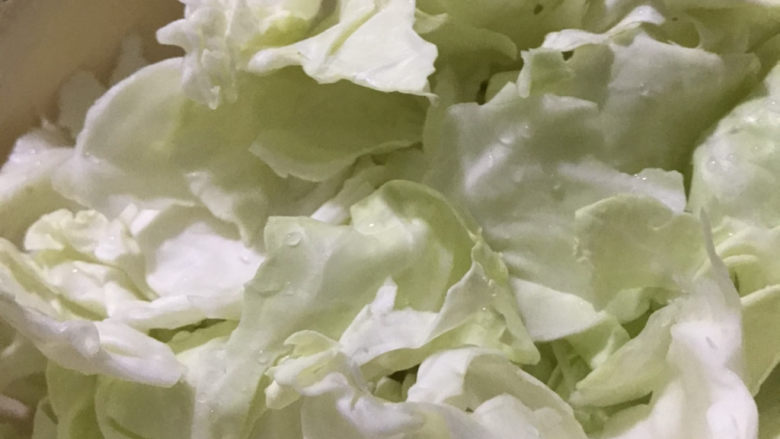 糖醋包菜,洗干净备用