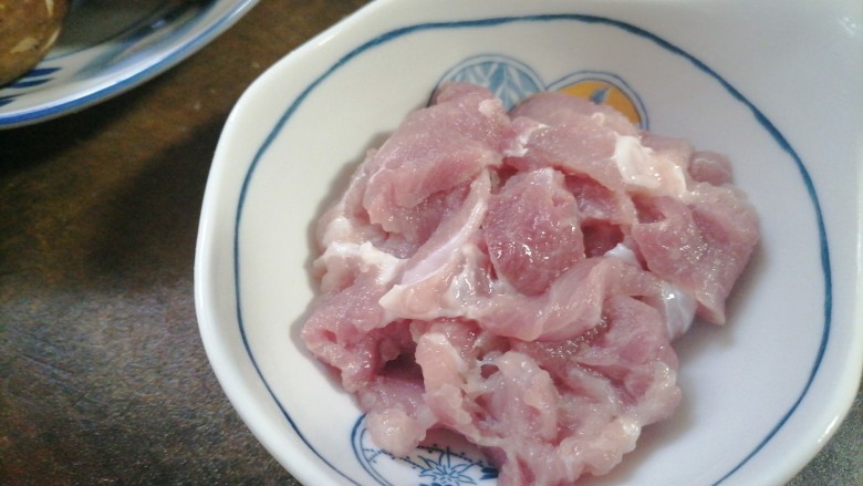 香菇肉片,挤干多余水份