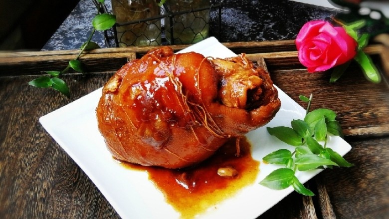 红烧肘子