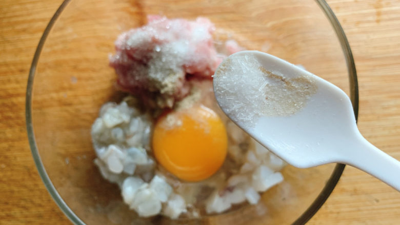三鲜蒸饺,半勺味精