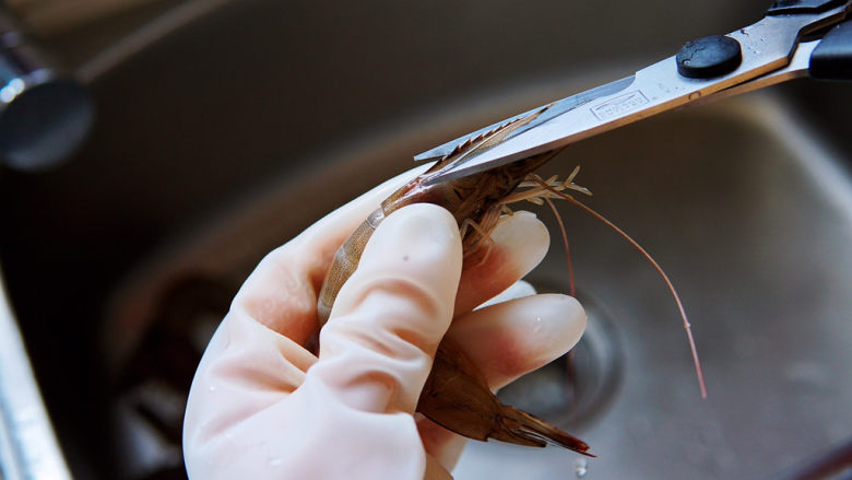 冬瓜鸡蛋汤,<a style='color:red;display:inline-block;' href='/shicai/ 296'>大虾</a>去掉虾枪