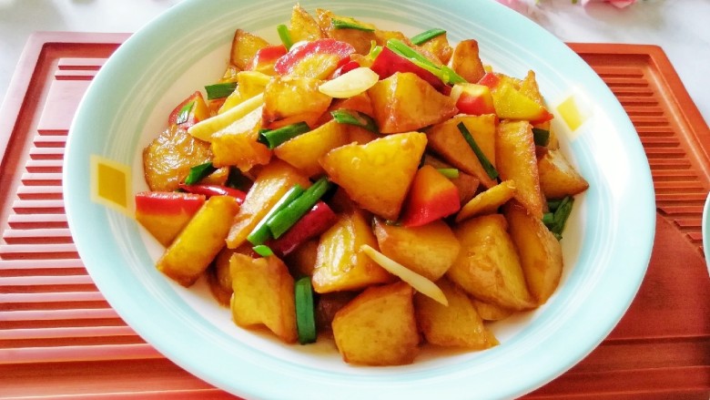 红烧土豆,美食诱惑。