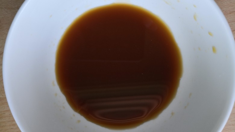 爆炒牛肚,最后加入少许清水搅拌均匀备用