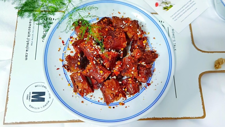 麻辣鸭脖,太香了!