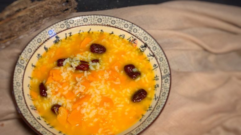 红枣南瓜粥,出锅