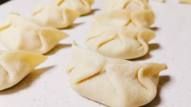 猪肉白菜水饺,全部包好后就可以煮饺子啦