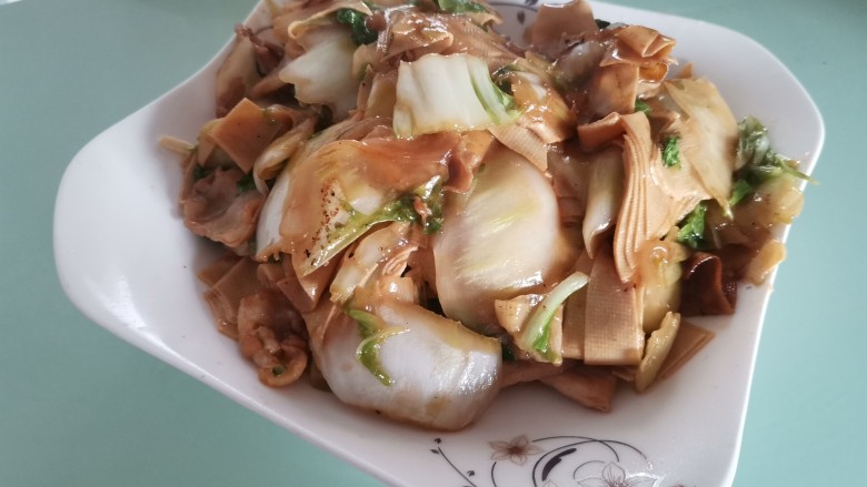 肉炒白菜干豆腐,完成