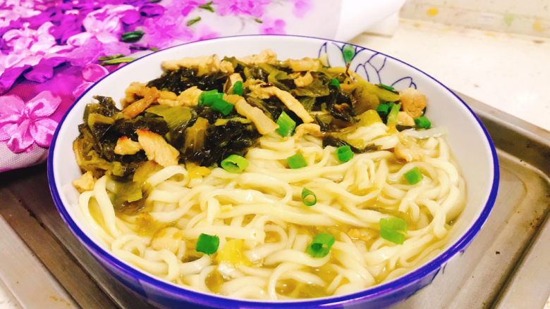 酸菜肉丝面,成品图!