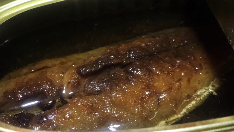 干锅包菜,根据个人喜好加入少许豆鼓鱼肉(个人觉得别有一番滋味😋)