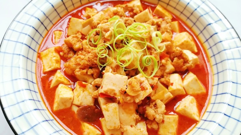 肉末炖豆腐,直夸连汤汁都这么好吃。