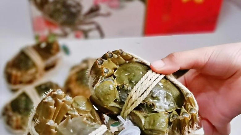 清蒸螃蟹,今天的蟹肥而壮,爹。