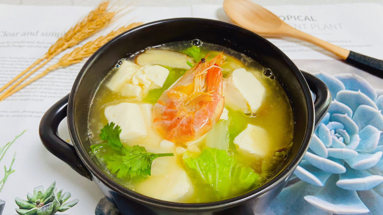 白菜豆腐汤,白菜豆腐汤低脂又鲜美!