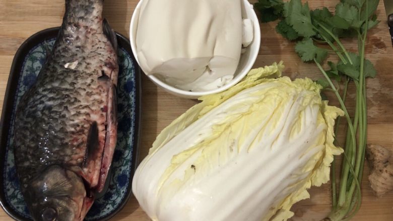 白菜豆腐汤,准备食材