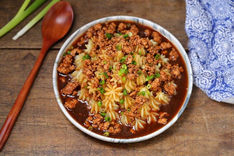 黑胡椒土豆泥,营养美味的黑胡椒土豆泥就做好了,非常简单又好吃哦!