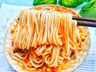 西红柿鸡蛋拌面