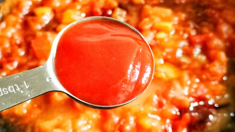 西红柿鸡蛋拌面,一勺<a style='color:red;display:inline-block;' href='/shicai/ 699'>番茄酱</a>,小半碗水,