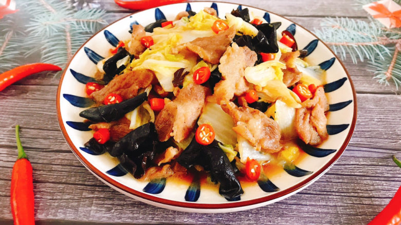 白菜炒肉片,成品图!