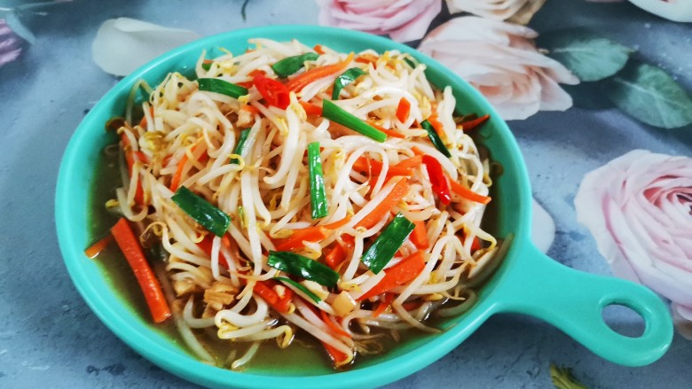 爆炒绿豆芽,成品图!