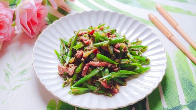 雪菜四季豆,妥妥的下饭菜啊