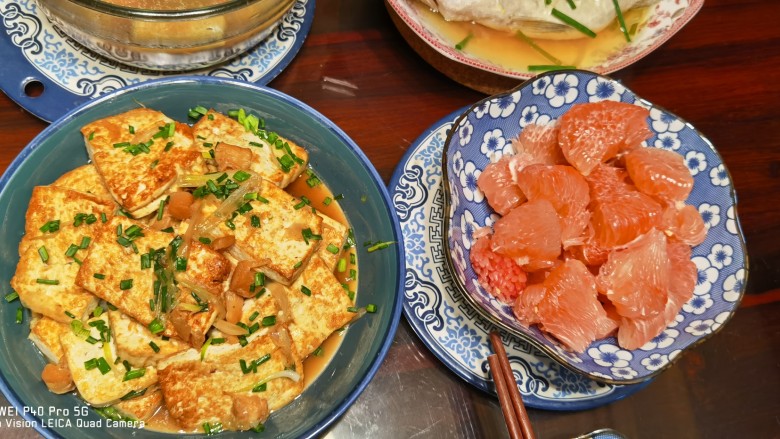 瑶柱烧豆腐,欣赏一下，美美哒