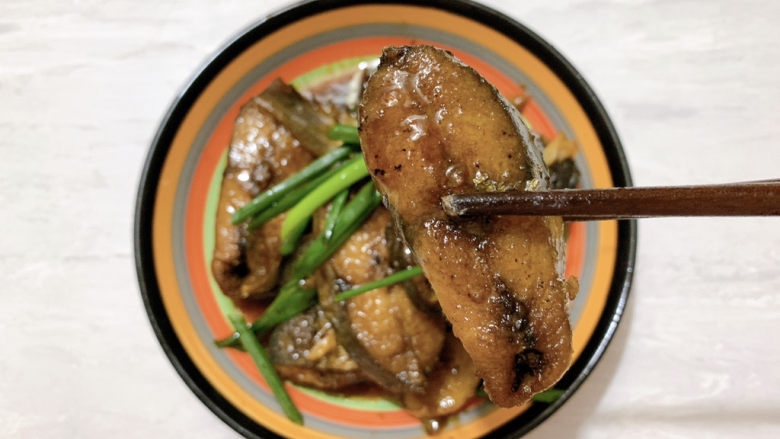 红烧鲅鱼,很香很下饭,刺少肉紧实。