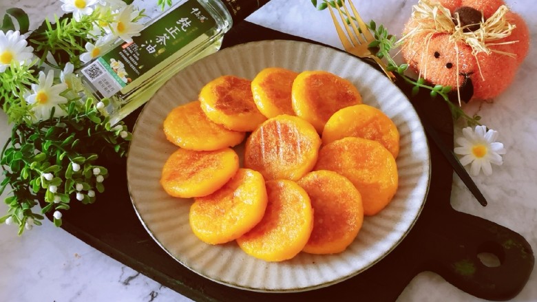 南瓜糯米饼,香甜软糯,外酥里糯。