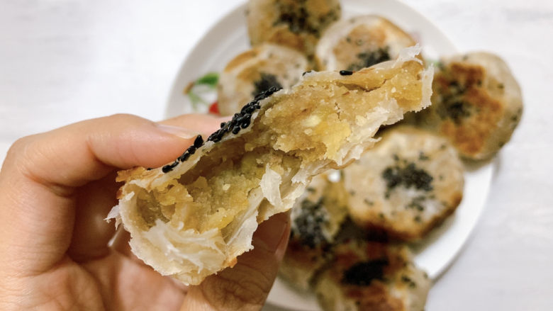 板栗饼,真的还不错啊,吃的不腻……