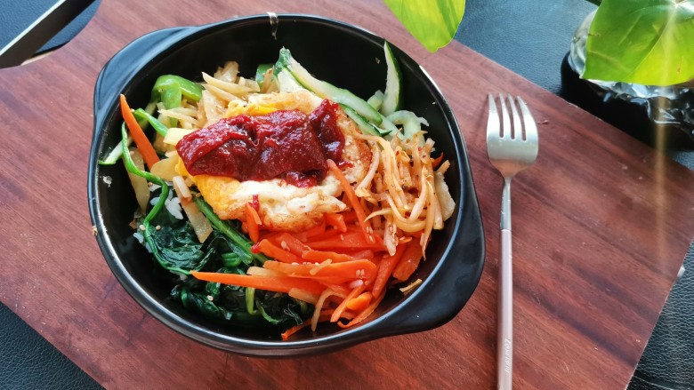 石锅素拌饭,完成,太美味了
