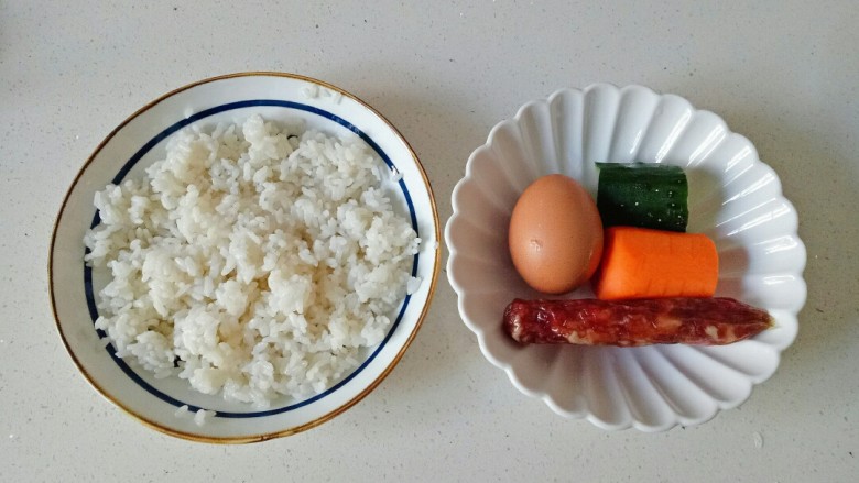 橄榄菜炒饭,准备好食材