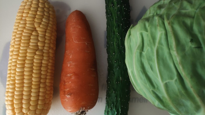 素裹杂菜,备好食材(这个量可以做10个左右)