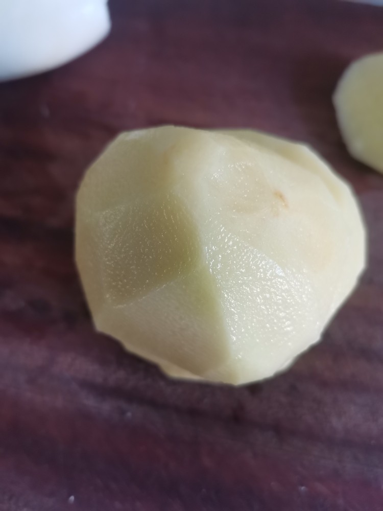 豆腐炖藕片,<a style='color:red;display:inline-block;' href='/shicai/ 23'>土豆</a>一个