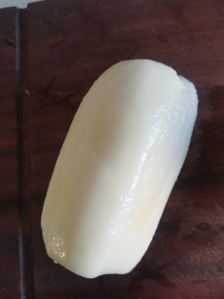 豆腐炖藕片,<a style='color:red;display:inline-block;' href='/shicai/ 2662'>藕</a>洗干净