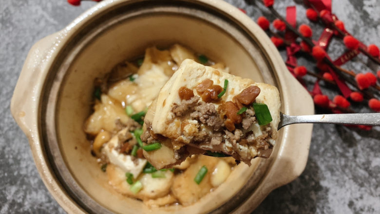 蘑菇炖豆腐,酱香下饭,豆腐入味