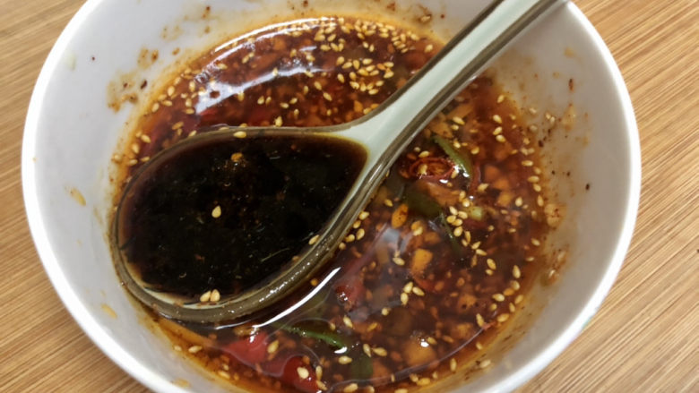 酸辣娃娃菜,一汤匙半<a style='color:red;display:inline-block;' href='/shicai/ 768'>香醋</a>