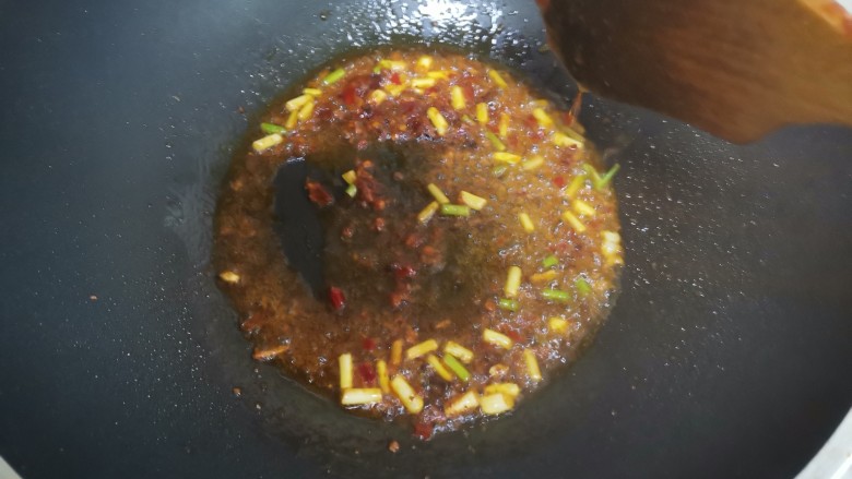 水煮千张,炒出红油