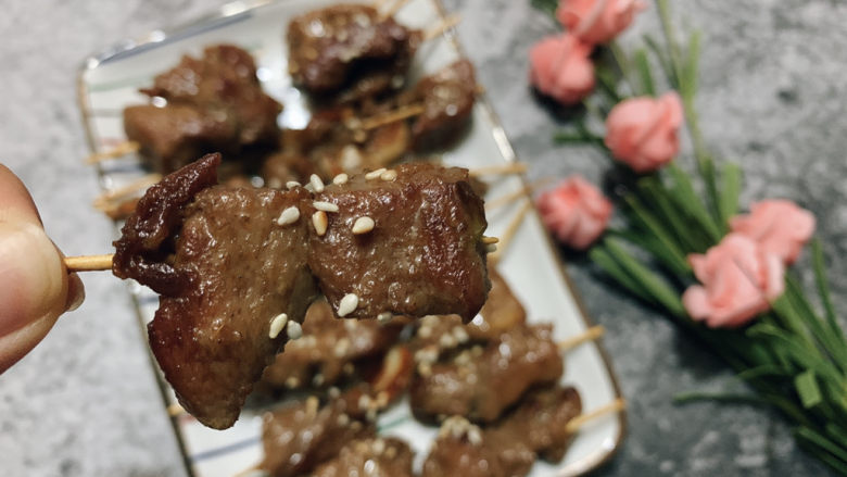 牙签羊肉,“偷工”不减料!这份下酒“烧烤”好菜!真香~
