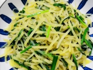 韭菜炒土豆丝