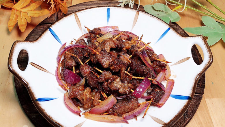 牙签羊肉,好吃到舔手指哟!