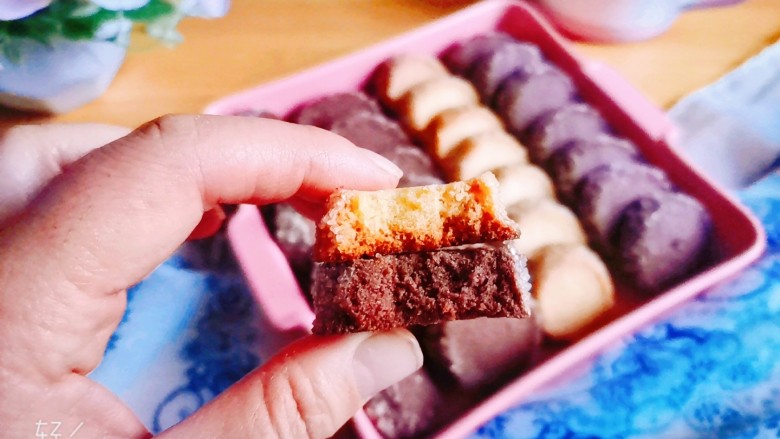 网红莎布蕾曲奇饼干(原味+巧克力口味),成品图3