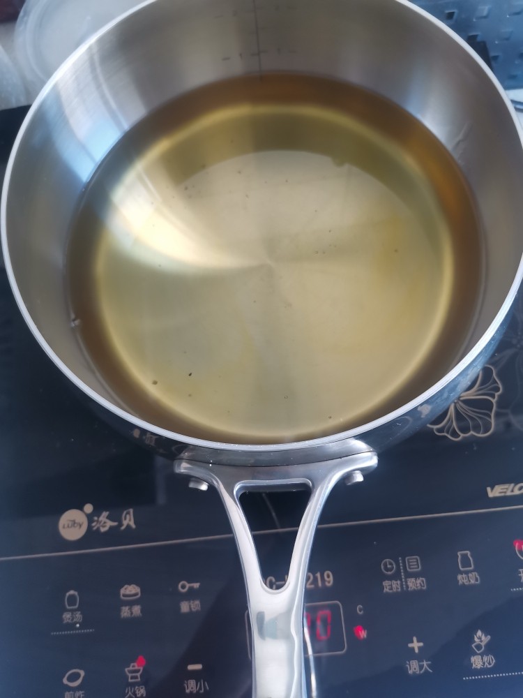 黑胡椒味薯片,起锅油要多一些,油温热到7层