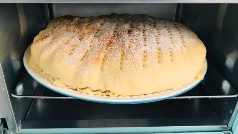 奶酪饼,200度,20分钟烤制至金黄色就好了