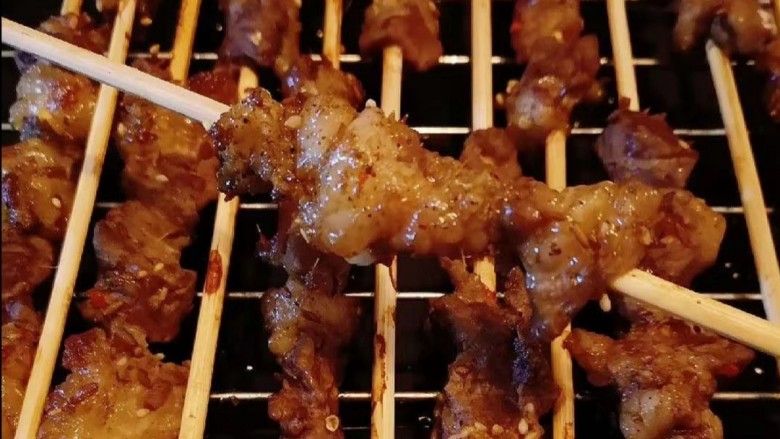 1分钟学会快手—烤箱版大肉串—超简单,完美出箱~有没有流口水😍~