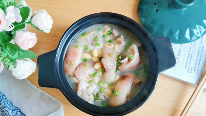 黄豆猪脚汤,成品图!
