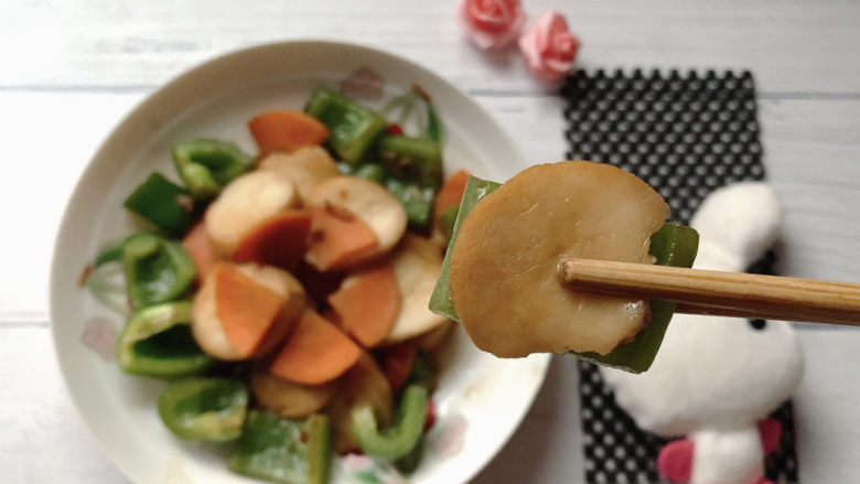 青椒炒杏鲍菇,素食一样美味噢~