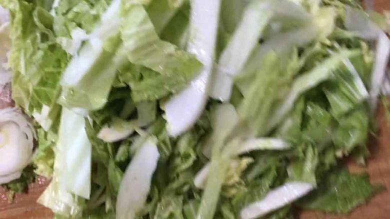 白菜炖粉条,放白菜