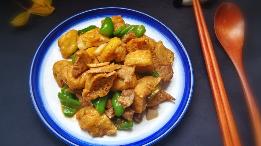 肉片炒豆泡