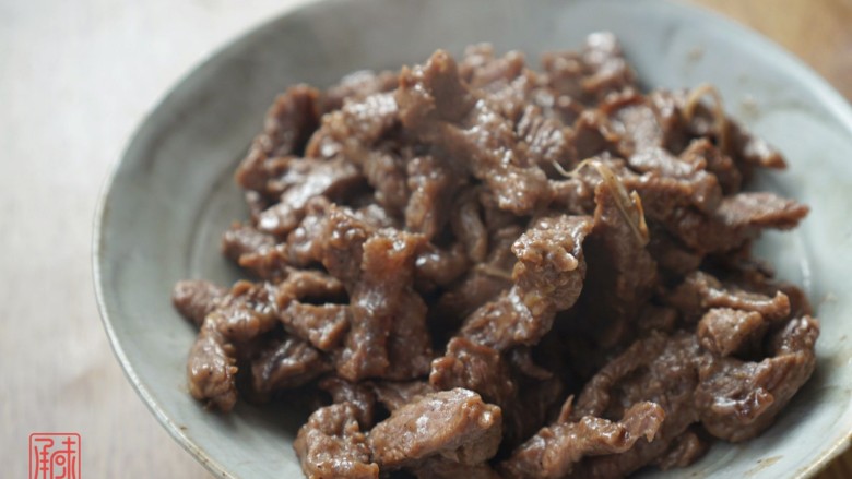 蚝油牛肉丝,6.完成。